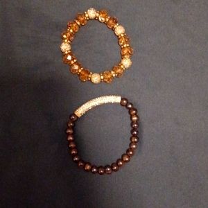 Women stretchable beaded bracelet